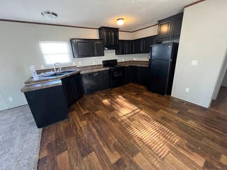 114 Plum St, Hopkinsville, KY 42240