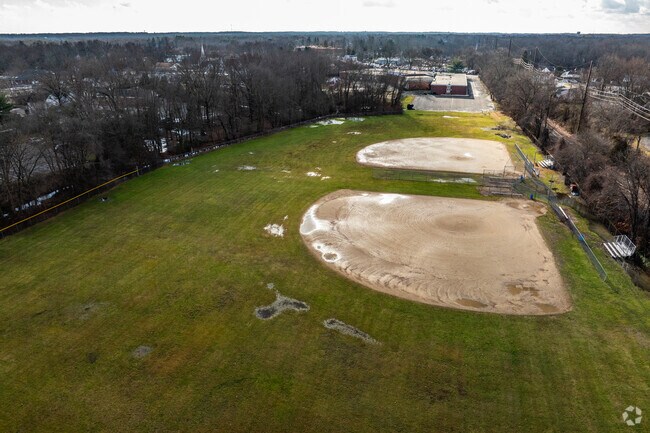 E. Raymond Appleby Elementary School has 2 baseball diamonds.