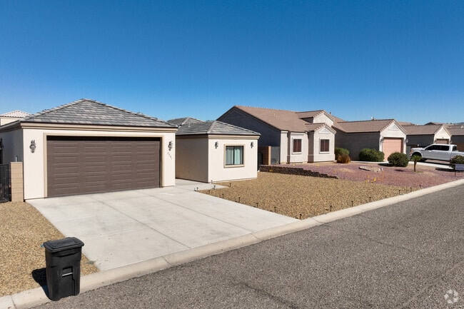 Most of the community features charming Mediterranean-style homes, built from the 1990s onward, giving the area a warm and timeless appeal.