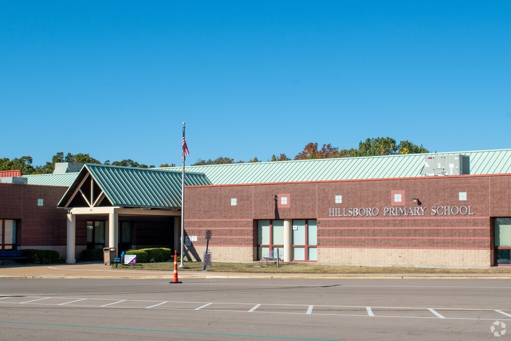 Hillsboro Primary School serves students in the Outlying Jefferson County community.