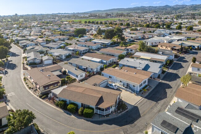 There are many different mobile home parks in the Saticoy area.