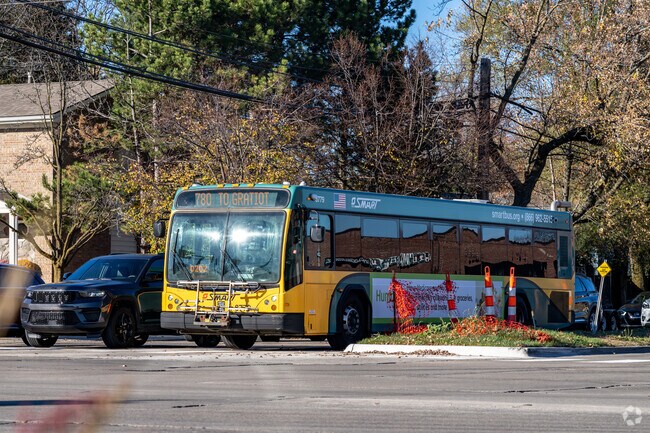 Hop on a SMART Bus to quickly reach Royal Oak, Detroit, and beyond.