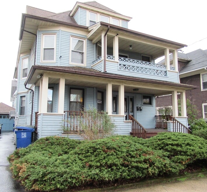 55 Eaton St unit 55 Eaton Street 2nd, Bridgeport, CT 06604 - photo 1