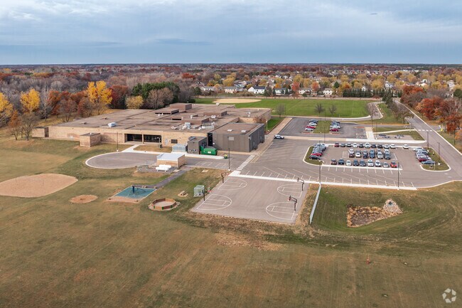 New to the area? Isanti Middle School is part of the larger Cambridge-Isanti district and supports middle-schoolers with a mission to educate, empower & inspire.