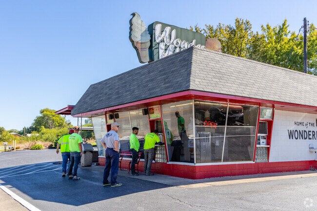 Wonder Whip offers fresh made shakes for the whole family.