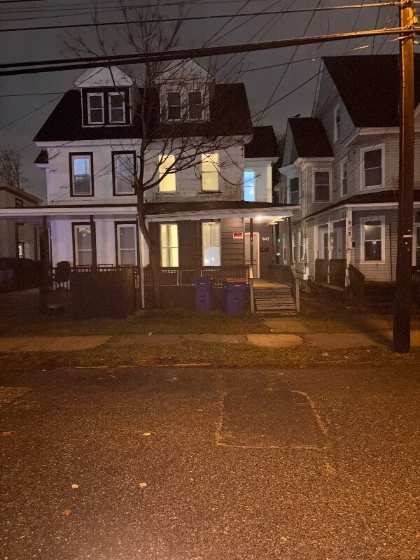 407 E Vine St, Millville, NJ 08332