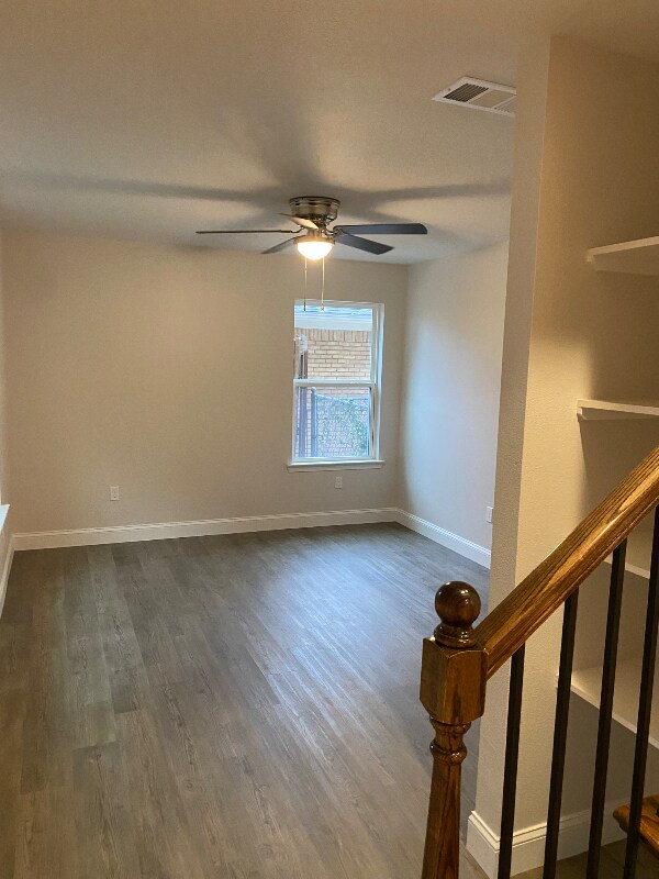 1805 S Franklin St, Irving, TX 75060 - photo 5