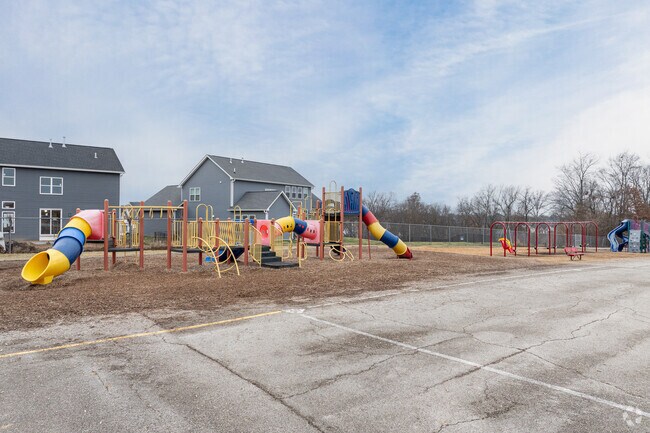 Castlio Elementary School serves students in grades K-5.