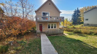 2108 W 5th St, Duluth, MN 55806