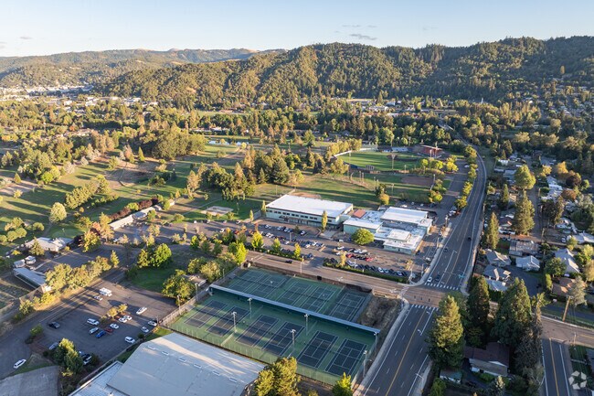 Stewart Park is beautiful asset to Laurelwood offering golf, tennis, and softball fields.