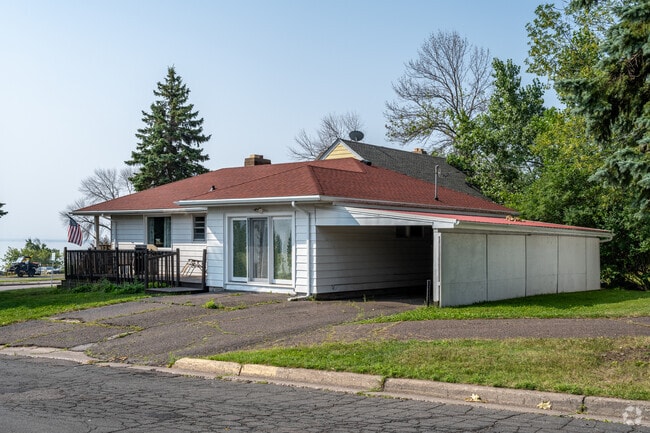 Ranch style homes can be found in Endion.