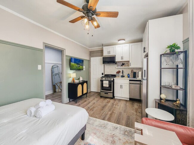 2115 N Sedgwick St unit ID1360115P, Chicago, IL 60614 - photo 2