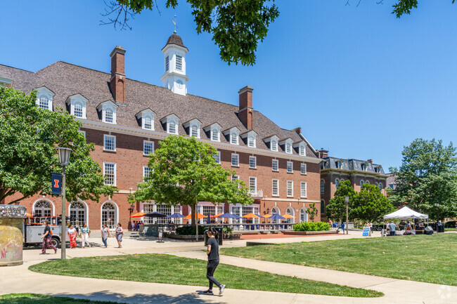 The Main Quad at the University of Illinois Urbana-Champaign is an easy walk from Campustown.