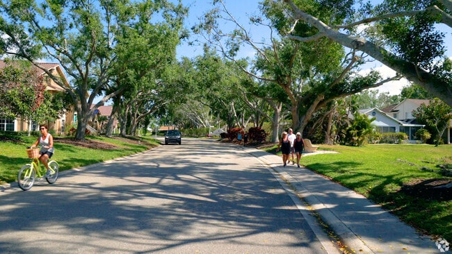 Neighborhood_Cypress_Lake_Top100MSA_V3