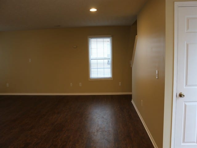 2480 Bloxom St, Grove City, OH 43123 - photo 3