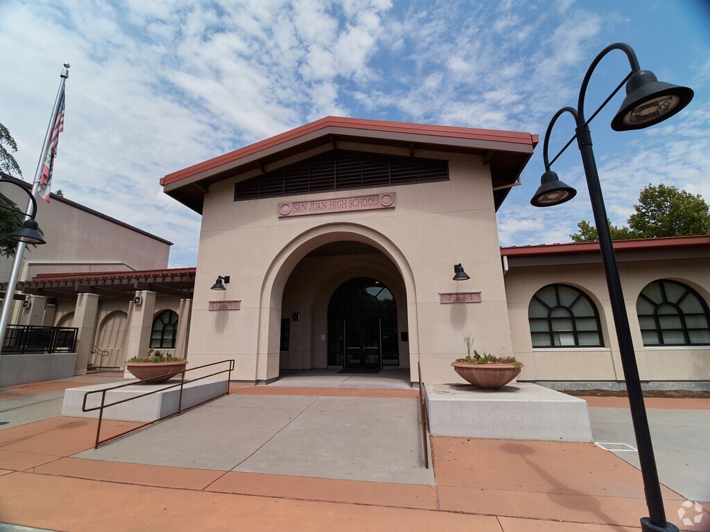 Many high schoolers in the Citrus Heights neighborhood attend San Juan High School.