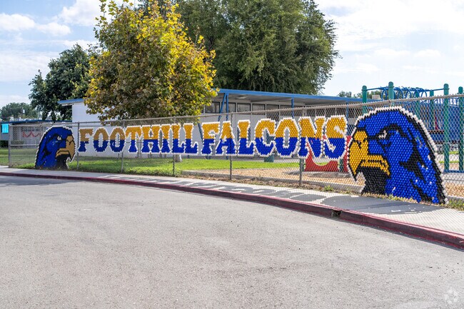 The entrance of Foothill Elementary School proudly showcases its name on a prominent signage.