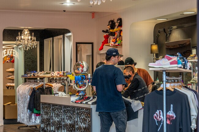 There are many shops at the nearby Collection where Oxnard locals shop.