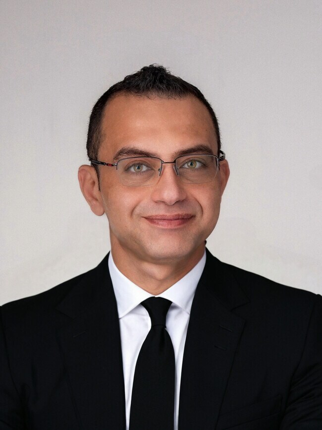 Agent Photo