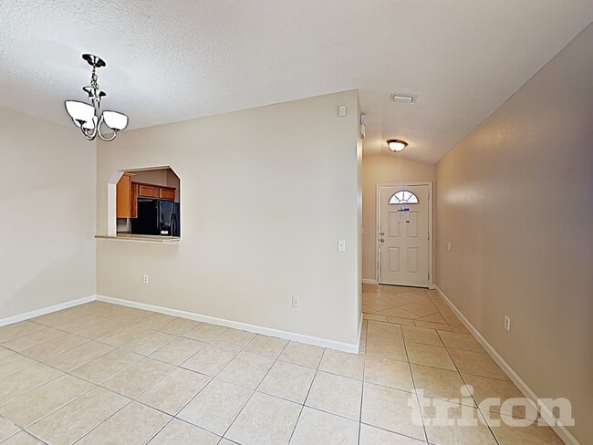 5555 Village Pond Cir, Jacksonville, FL 32222 - photo 6