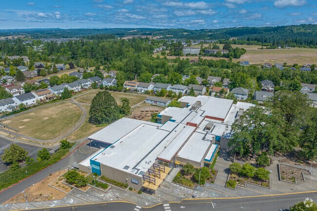 Aerial view of Jacob Wismer Elementary School in Portland, Oregon.