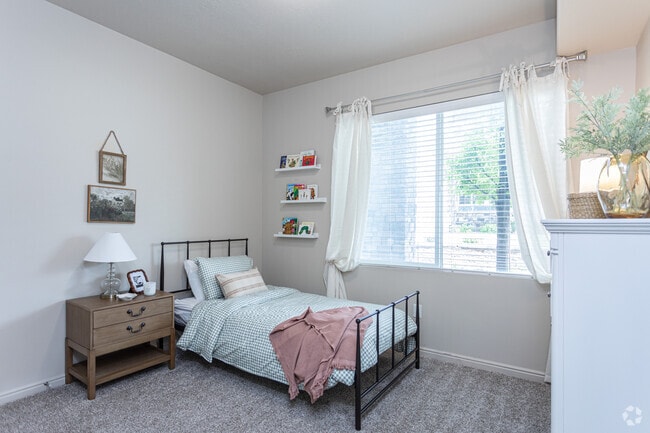 2BR, 2BA - 1,003SF - Second Bedroom