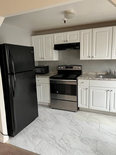 562 Main St, Middletown, CT 06457