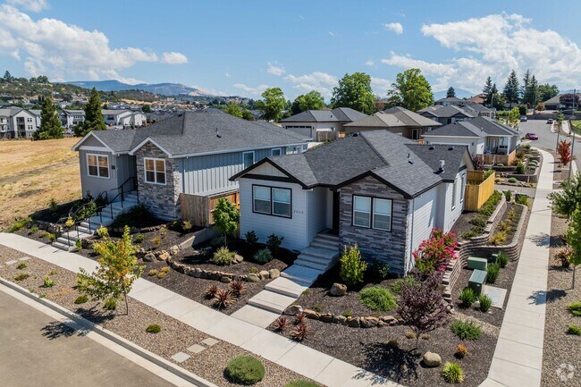 Greenhills Estates offers a variety of craftsman style homes.