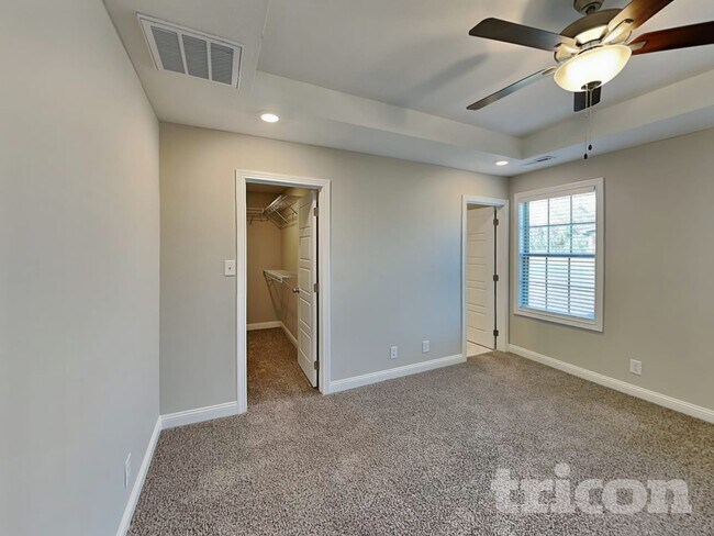 1085 Dublin Dr, Clarksville, TN 37042 - photo 6