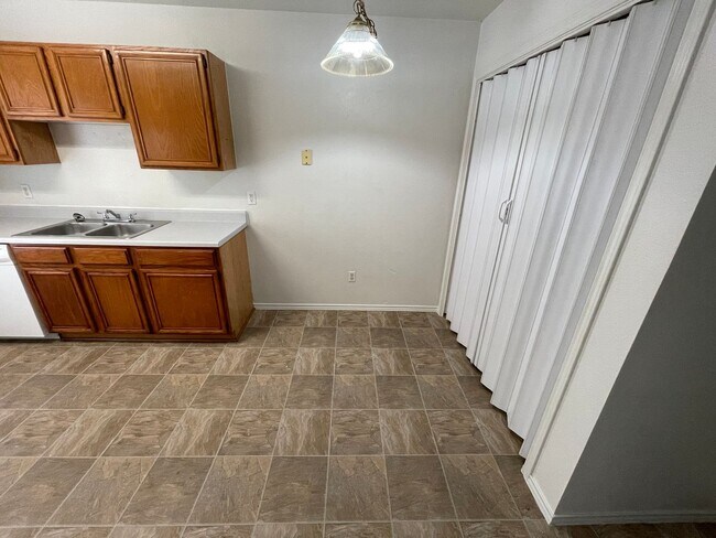 1706 Benttree Dr unit B, Killeen, TX 76543 - photo 5