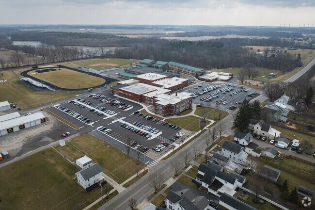 Van Buren High School welcomes new students.