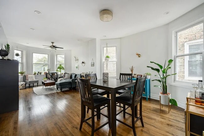 3244 N Hamlin Ave unit 2, Chicago, IL 60618 - photo 4