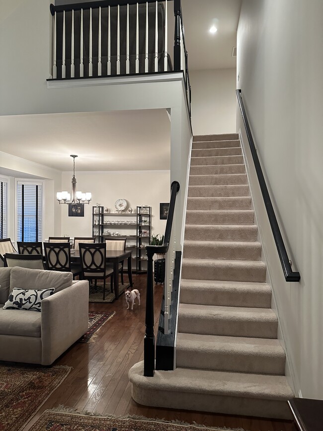 Entrance with stairs to apartment