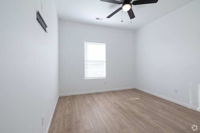 2BR, 1BA - Second Bedroom