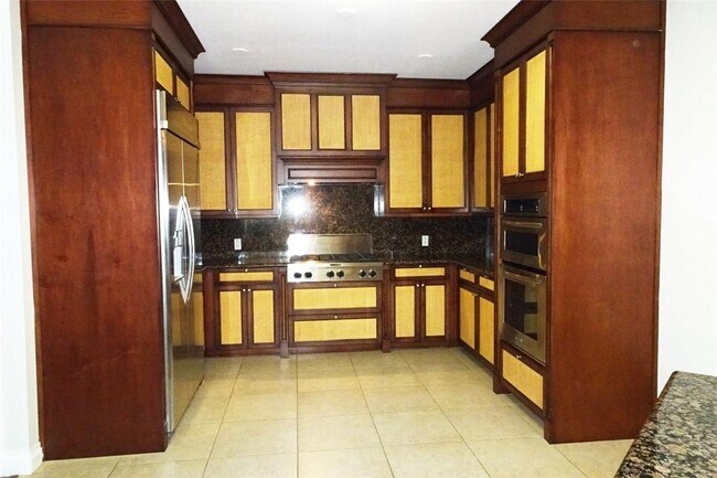 4241 N Ocean Blvd unit 201, Fort Lauderdale, FL 33308 - photo 6