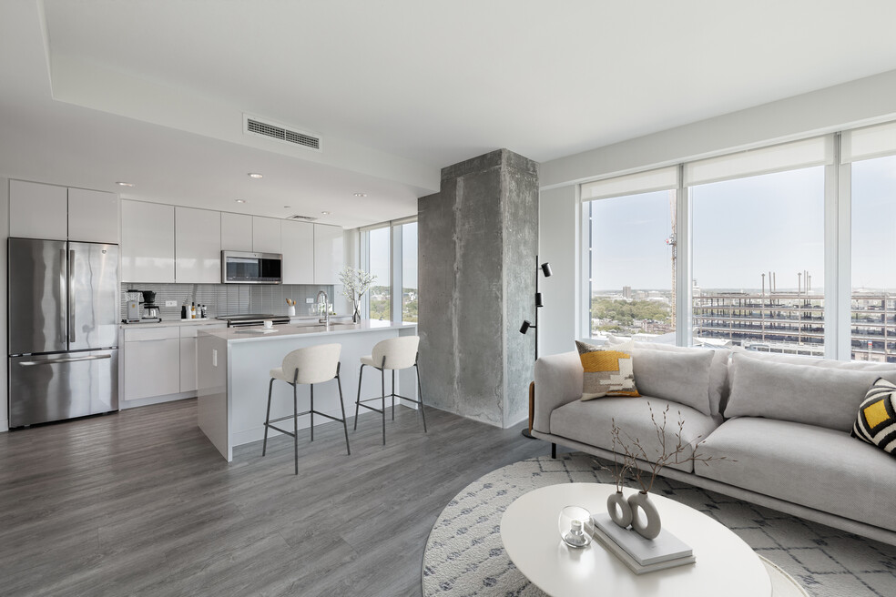 Pierce Boston, Boston, MA 02215 - photo 1