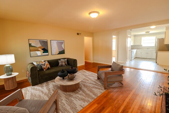 9 Berkley Place unit 3, Savannah, GA 31405 - photo 2