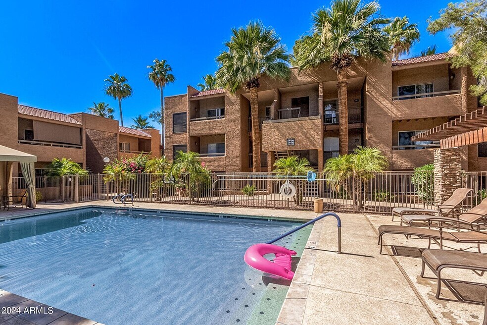 2625 E Indian School Rd unit 228, Phoenix, AZ 85016 - photo 1