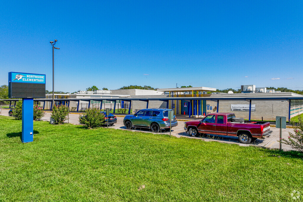 Northside Elementary School is a great place to start your children's education.