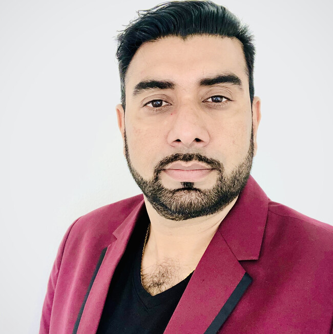 Agent Photo