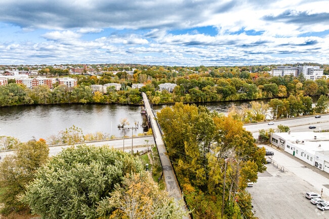 Piscataquog Trail spans 2.1 from Goffstown Rail Trail to the Heritage Trail at Riverwalk Way.