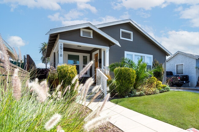 2918 S Harcourt Ave, Los Angeles, CA 90016 - photo 2