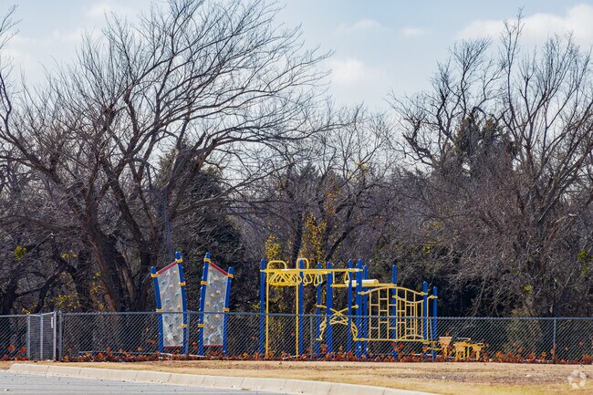 Holy Trinity Lutheran School offers playground for children.
