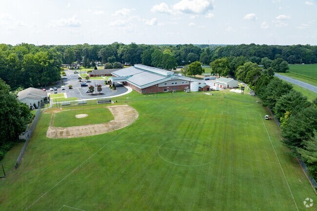 Salisbury Christian School serves the community of Salisbury.