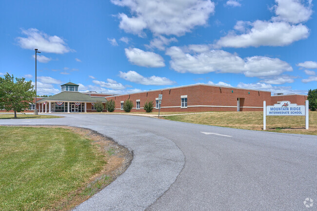 Mountain Ridge Intermediate School serves students in the Berkley County area.