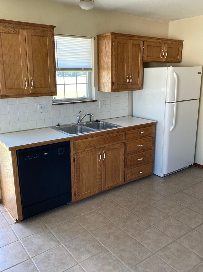 8208 Spring Valley Rd unit 8210, Belton, MO 64012 - photo 7