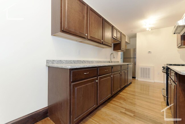 35 Henshaw St unit 1, Boston, MA 02135 - photo 6
