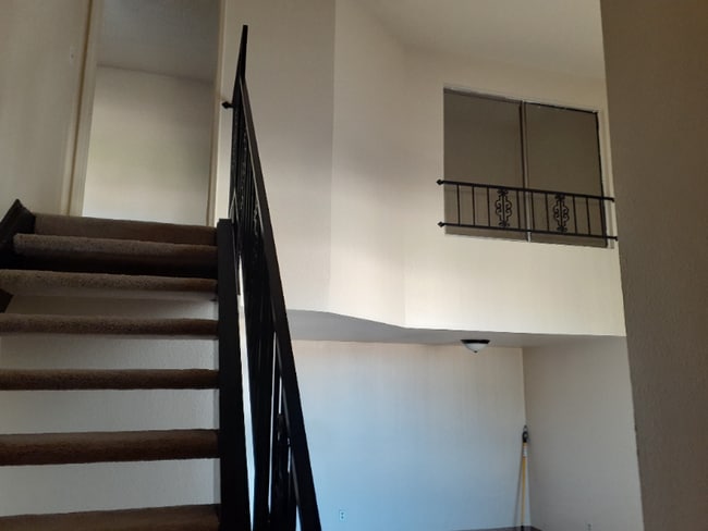 3120 N 67th Ln, Phoenix, AZ 85033 - photo 2