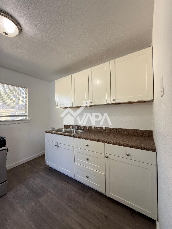 135 E Burcham Ave, San Antonio, TX 78214 - photo 5