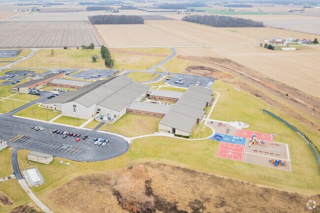 Lakota Middle School invites kids to play outside